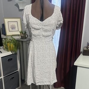 Abercrombie & Fitch White with Black Polka Dot Midi Wrap-Style Dress
